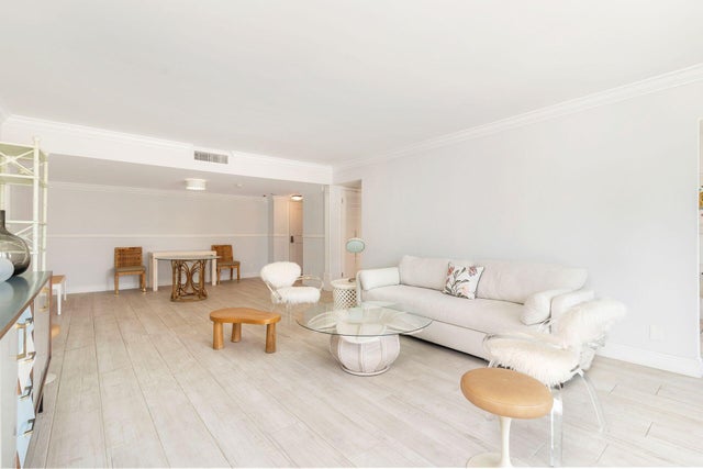 5 of 31 - 3800 Washington Road #208, West Palm Beach, FL