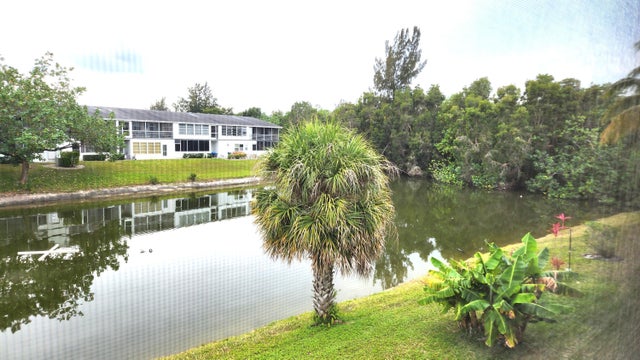 2 of 28 - 270 Northampton N, West Palm Beach, FL