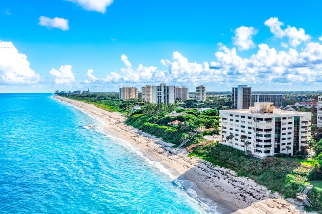 3 of 63 - 4605 S Ocean Boulevard #4c, Highland Beach, FL