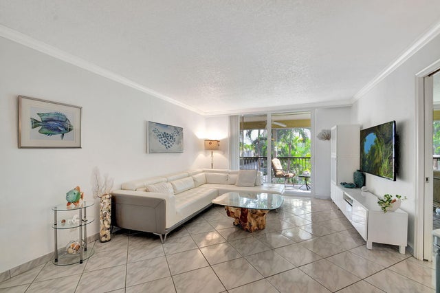3 of 42 - 720 E Ocean Avenue #202, Boynton Beach, FL