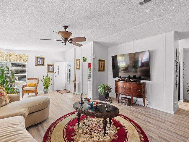 4 of 35 - 22 Mediterranean East Boulevard E, Port Saint Lucie, FL