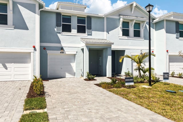 2 of 35 - 478 Salisbury Circle, Fort Pierce, FL