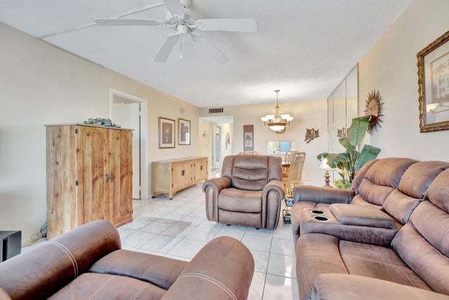 4 of 61 - 2951 Nw 46th Avenue #403, Lauderdale Lakes, FL