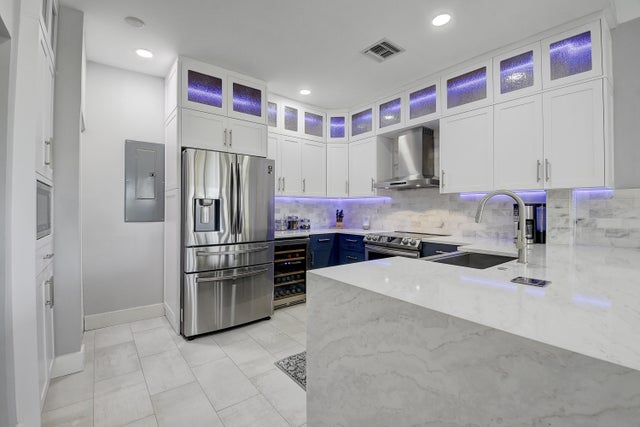 1 of 84 - 19399 Sabal Lake Drive #5012, Boca Raton, FL