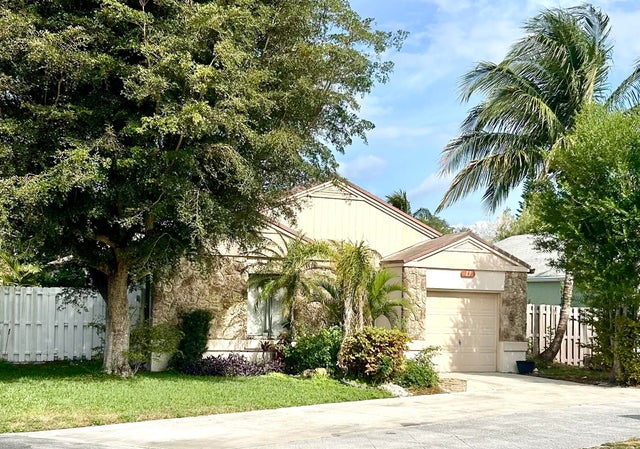 1 of 9 - 11 Mayfield Way, Boynton Beach, FL