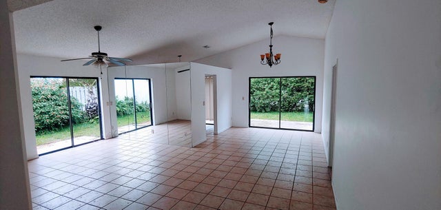 2 of 9 - 11 Mayfield Way, Boynton Beach, FL