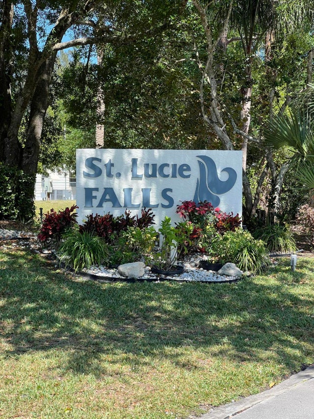2 of 38 - 2581 Sw Pontiac Place, Stuart, FL