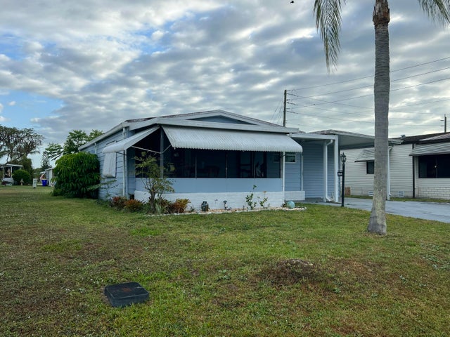 4 of 38 - 2581 Sw Pontiac Place, Stuart, FL