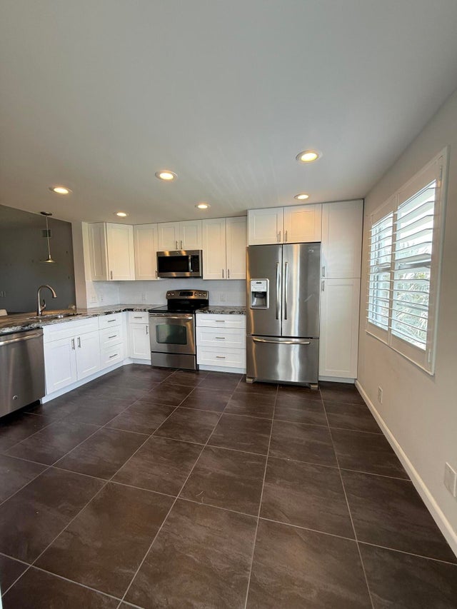 4 of 18 - 4073 Exeter E, Boca Raton, FL