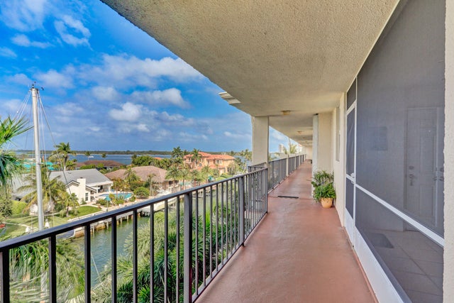 1 of 55 - 109 Paradise Harbour Boulevard #508, North Palm Beach, FL