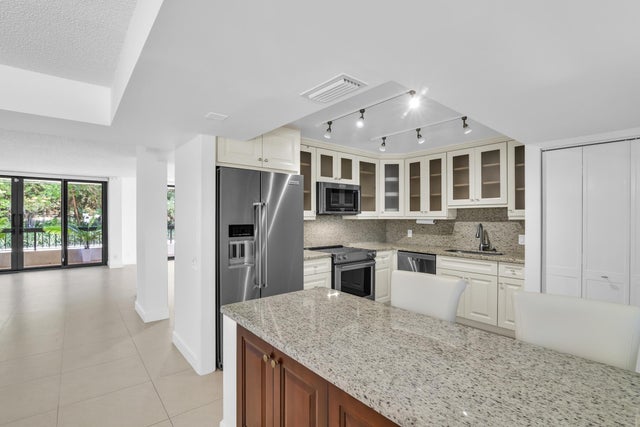 5 of 28 - 277 N Ocean Boulevard #1010, Boca Raton, FL