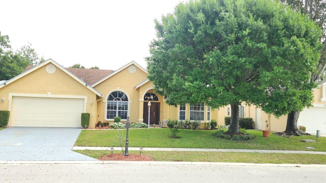2 of 102 - 13053 Meadowbreeze Drive, Wellington, FL