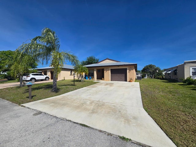 2 of 15 - 39 Ipanema Way, Fort Pierce, FL