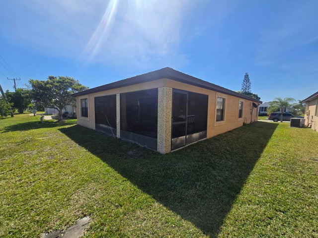 4 of 15 - 39 Ipanema Way, Fort Pierce, FL