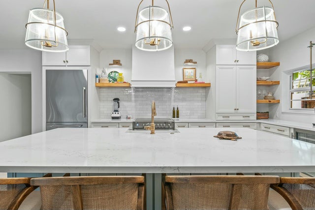 5 of 28 - 833 Avon Road, West Palm Beach, FL