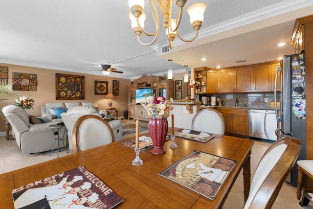 1 of 21 - 110 Greenbrier B, West Palm Beach, FL