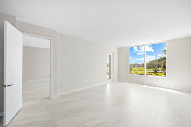 4 of 21 - 220 Se Mizner Boulevard #418, Boca Raton, FL