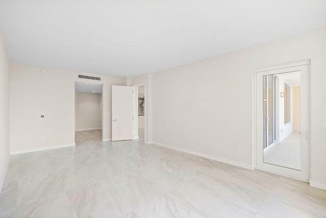 5 of 21 - 220 Se Mizner Boulevard #418, Boca Raton, FL