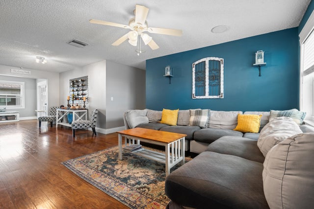 3 of 30 - 2105 Alfred Drive Drive Sw, Boynton Beach, FL