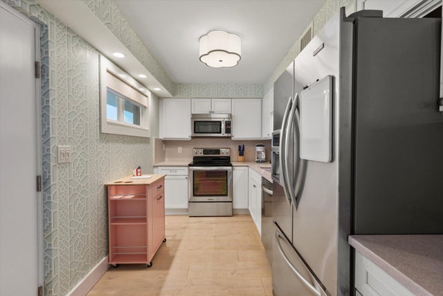 5 of 16 - 227 Australian Avenue #4c, Palm Beach, FL