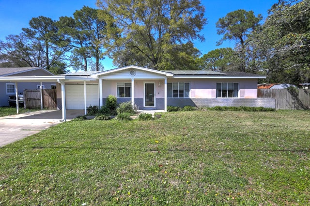 1 of 49 - 607 Hollywood Boulevard E, Mary Esther, FL