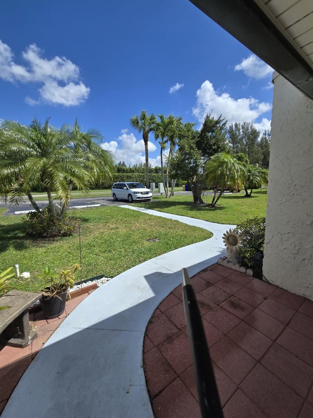 2 of 38 - 222 Lake Constance Drive, West Palm Beach, FL