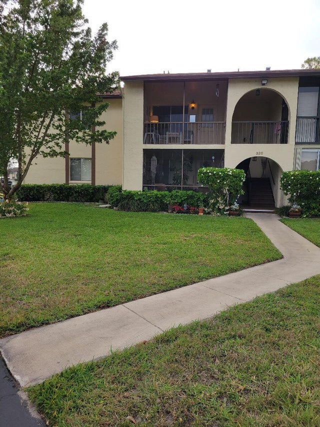 1 of 20 - 320 Knotty Pine Circle #c2, Greenacres, FL