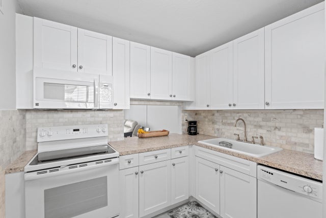 1 of 24 - 2811 S Garden Drive #306, Lake Worth, FL
