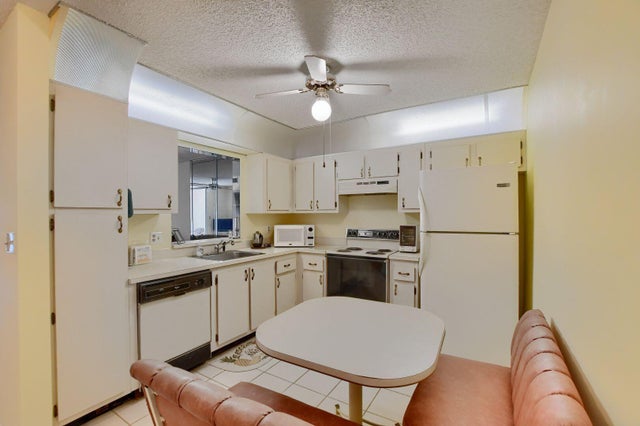 5 of 41 - 9244 Flynn Circle #4, Boca Raton, FL