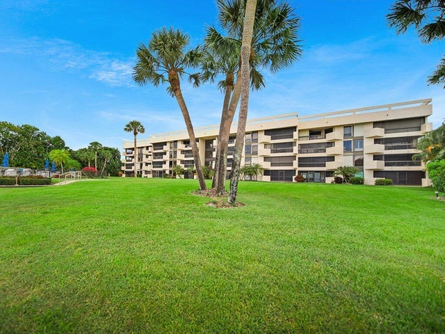 1 of 57 - 625 Nw North River Drive #308, Stuart, FL