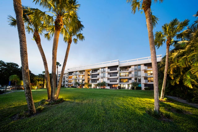 3 of 57 - 625 Nw North River Drive #308, Stuart, FL