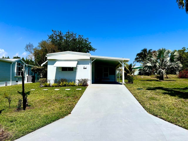 1 of 18 - 7981 Se Homestead Avenue, Hobe Sound, FL