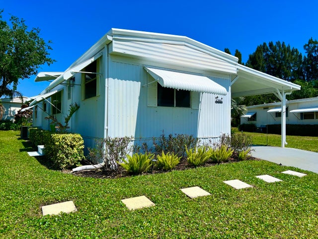 2 of 18 - 7981 Se Homestead Avenue, Hobe Sound, FL