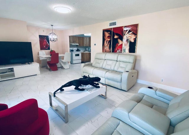5 of 24 - 334 Pine Ridge Circle #d-2, Greenacres, FL