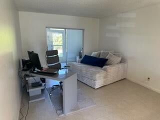 4 of 7 - 1117 Lake Terrace #105, Boynton Beach, FL