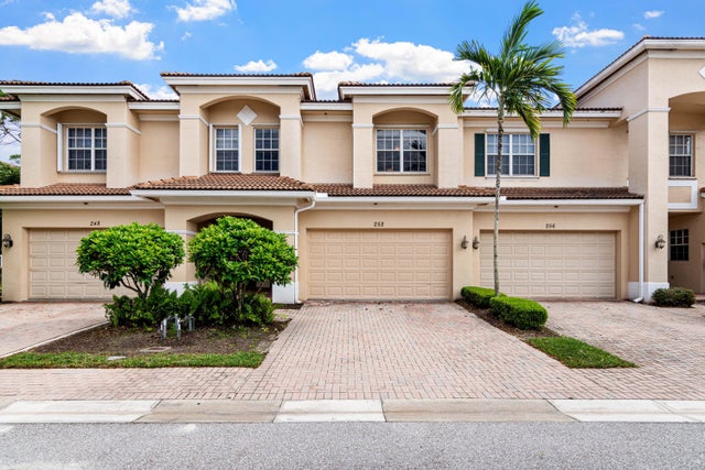 1 of 34 - 252 Sw Otter Run Place, Stuart, FL