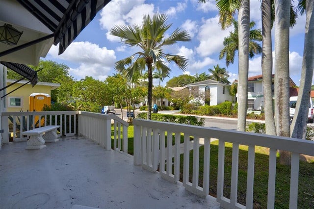 2 of 55 - 422 N Lakeside Dr, Lake Worth Beach, FL
