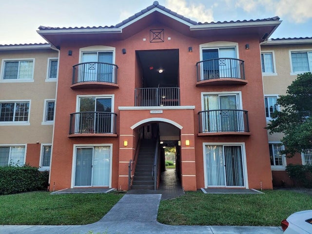 1 of 23 - 4151 N Haverhill Road #1505, West Palm Beach, FL