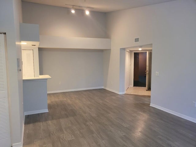 2 of 27 - 4197 N Haverhill Road #212, West Palm Beach, FL