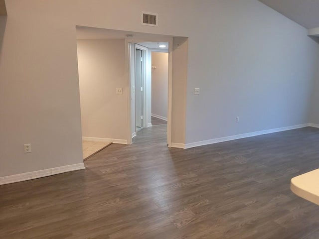 4 of 27 - 4197 N Haverhill Road #212, West Palm Beach, FL
