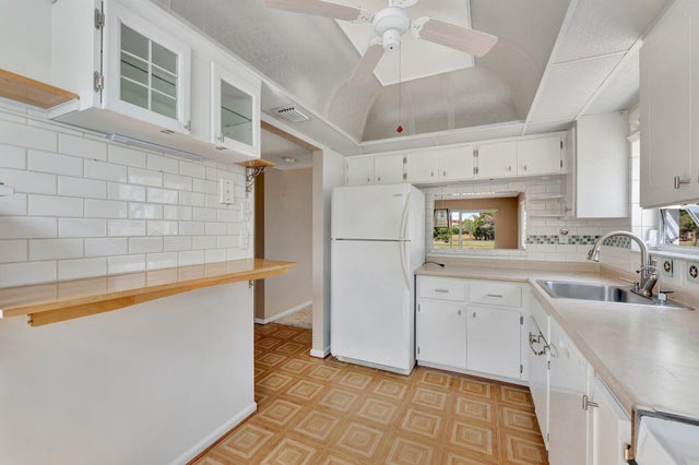 4 of 18 - 3551 Inverrary Drive #212, Lauderhill, FL