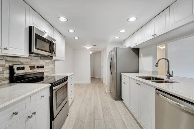 1 of 23 - 2025 Lavers Circle #d504, Delray Beach, FL