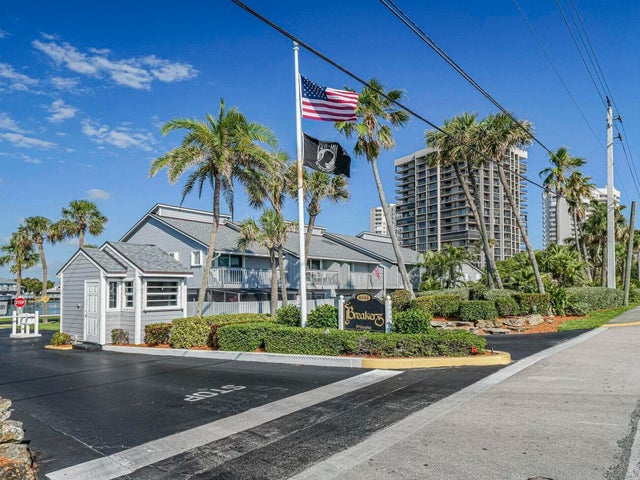 2 of 59 - 4949 N Highway A1a #112, Hutchinson Island, FL