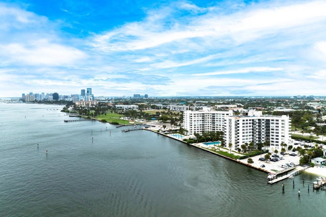 2800 N Flagler Dr #207, West Palm Beach