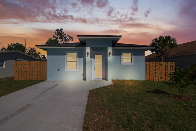 1 of 16 - 4248 26th Avenue, Vero Beach, FL