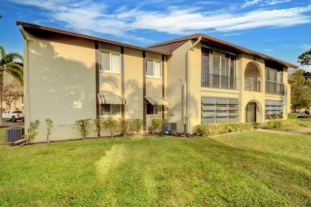 1 of 27 - 334 Pine Ridge Circle #c-1, Greenacres, FL