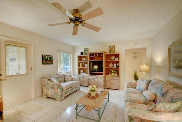 4 of 27 - 334 Pine Ridge Circle #c-1, Greenacres, FL