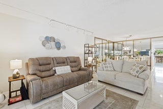 Photo of Listing #RX-11078453