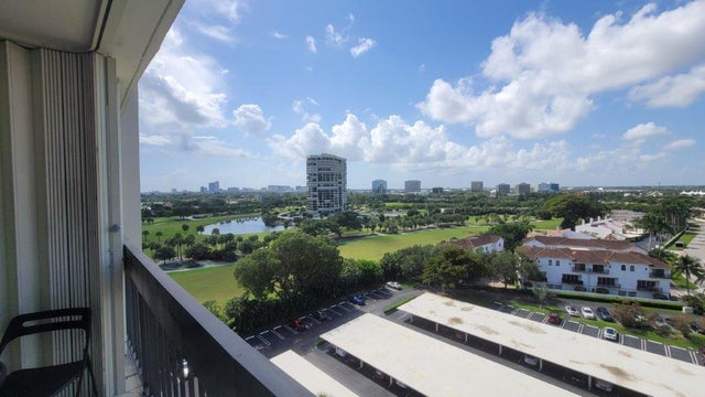1 of 35 - 2000 Presidential Way #1105, West Palm Beach, FL