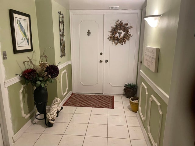 4 of 43 - 1180 S Ocean Boulevard #5c, Boca Raton, FL